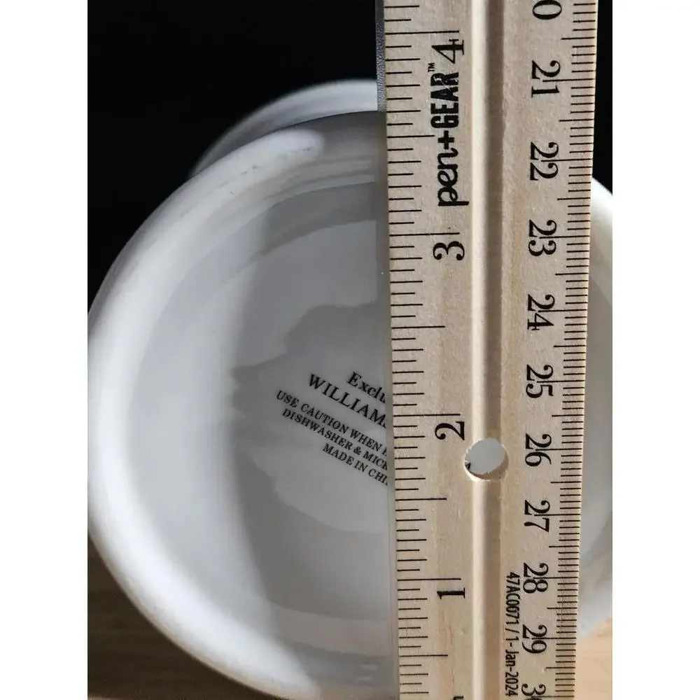 Williams-Sonoma White Monogram Mug Letter K Sculpted Handle Approx 14 oz